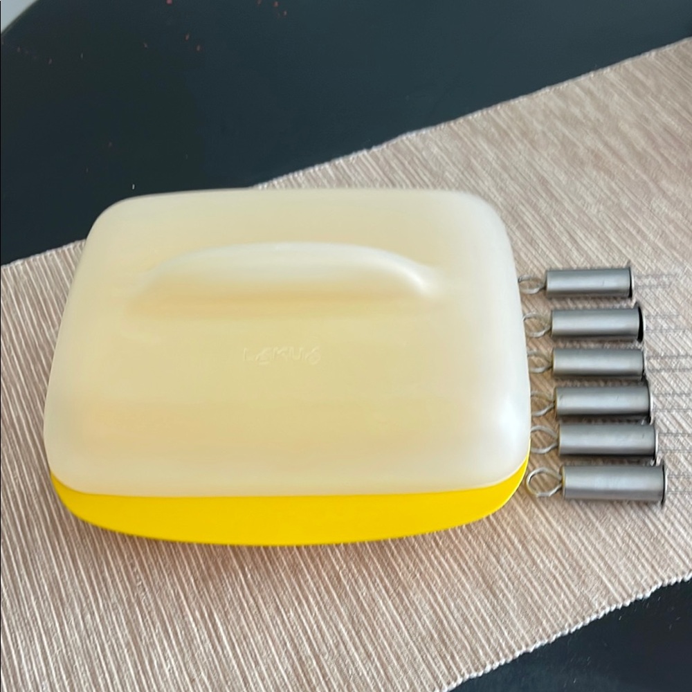 Suumer Corn Season is Here!! Lekue Yellow Corn Steamer with 6 Corn Holders